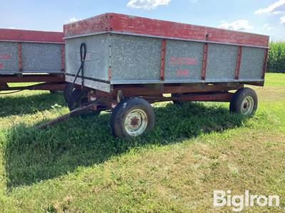 Lundell 1250 Grain Cart