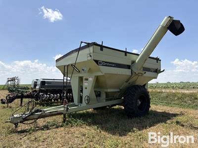 Orthman 797 Grain Cart