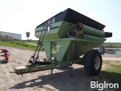 Parker 710 Grain Cart