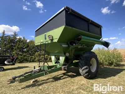 Unverferth 772 Grain Cart