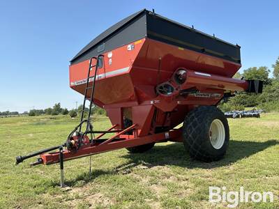 Unverferth 8250 Grain Cart