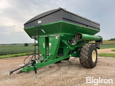 2013 Unverferth Brent 1082 Grain Cart w/Scale