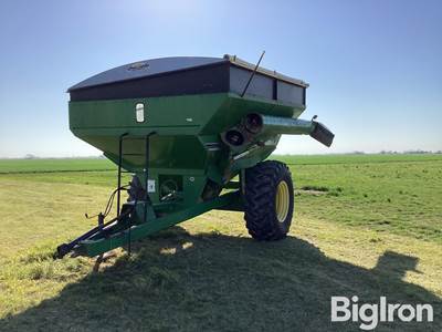 Unverferth Brent 670 Grain Cart