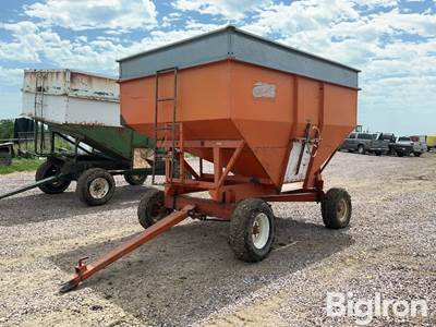 Bradford 240-316 Gravity Wagon