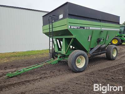 Brent 640 Gravity Wagon