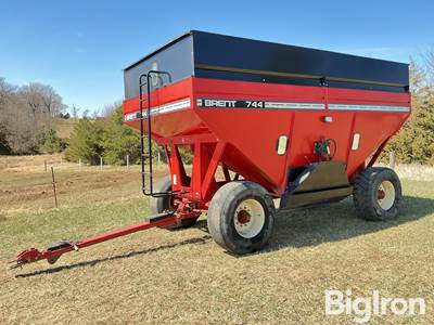 2006 Brent 744 Gravity Wagon