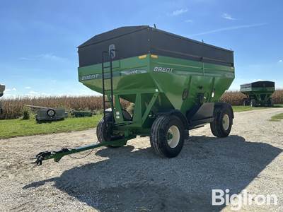 2007 Brent 744 Gravity Flow Wagon