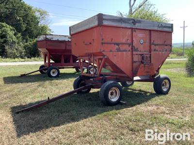 Farm King M10 Gravity Wagon