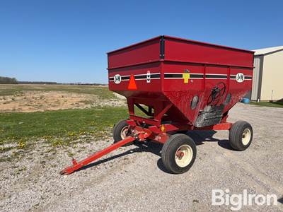 J&M 250-7 Gravity Wagon