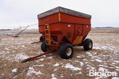 J&M 350-20 Gravity Wagon