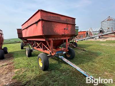 Killbros 375 Gravity Box Grain Wagon