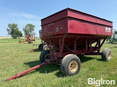 M&W Little Red Gravity Wagon