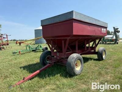 M&W Little Red Gravity Wagon