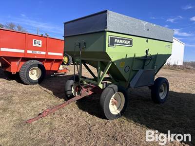 Parker 2600 Gravity Wagon