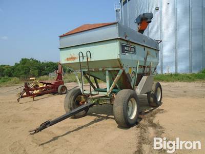 Parker 2600 Gravity Wagon