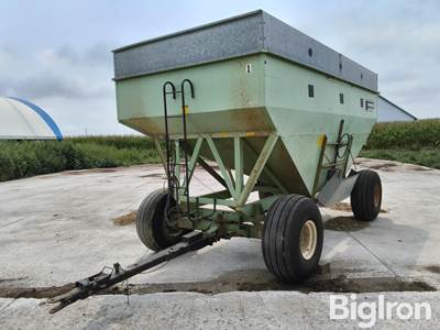 Parker 4800 Gravity Grain Wagon