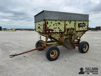 Parker 250 Bu Gravity Flow Wagon