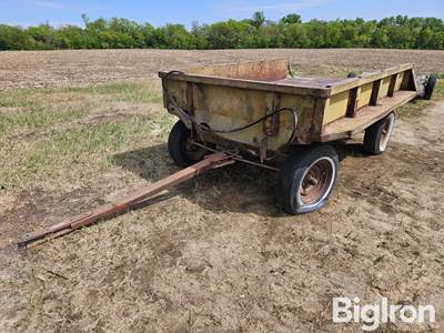 Custom Built Hydraulic Dump Wagon