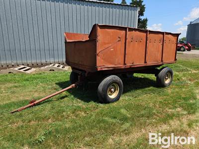 12' Steel Harvest Wagon w/Hoist