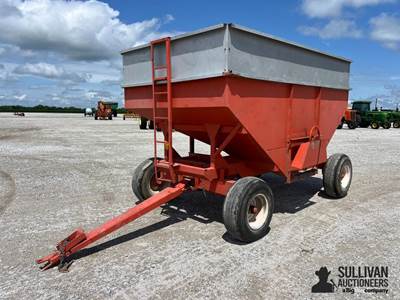 Gravity Flow Wagon