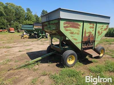 Gravity Wagon On John Deere Running Gear