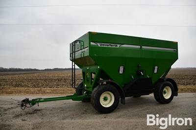 Unverferth 530 Gravity Wagon