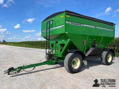 Unverferth 630 Gravity Wagon