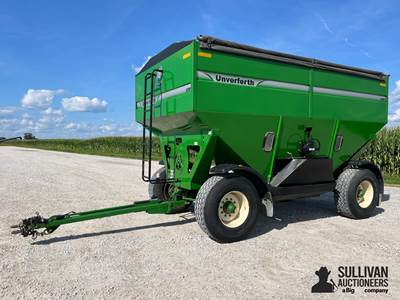 Unverferth 630 Gravity Wagon