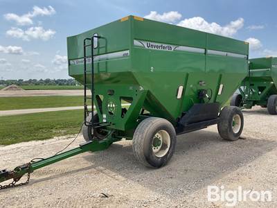 Unverferth 650 Gravity Wagon