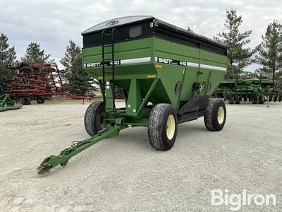 Unverferth Brent GT440 Gravity Wagon