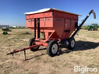 Unverferth GB275 Gravity Wagon