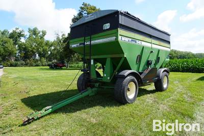 Unverferth GT540 Gravity Wagon w/Brakes