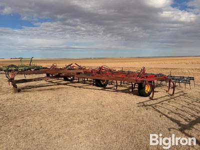 Massey Ferguson 128 35' Chisel Sweep w/Harrow