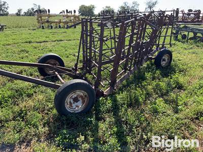 30’ 5-Section Folding Spiked Tooth Harrow