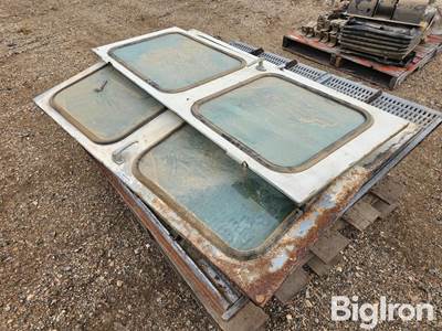 Gleaner Cab Doors & Sieve