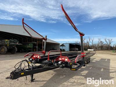 2021 Buhler Farm King 2450 Pull-Type 14 Bale Stacker/Mover