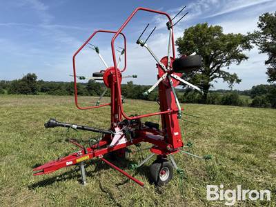 Farm King G4V 57 Tedder