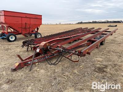 Farmhand 8-Bale Stack Mover