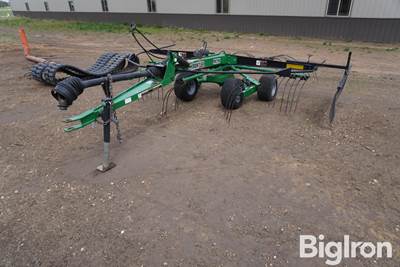 Frontier RR2109 Hay Tender