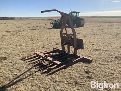 Hesston 10 StakMover