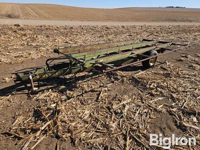 John Deere 200 Hay Stack Mover