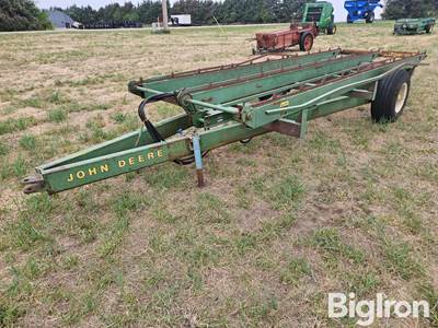 John Deere 200 Hay Stack Mover