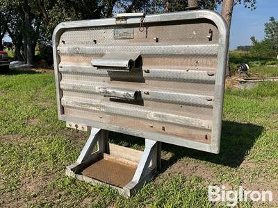Merritt Aluminum Truck Tractor Headache Rack