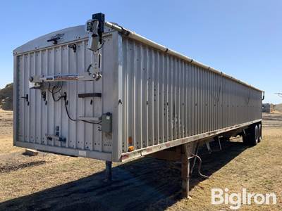 1978 Chamberlin JAHG 500 T/A Hopper Grain Trailer