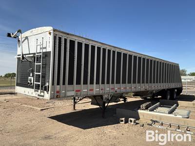 2007 Cornhusker 800ALSSR-112206-5962 T/A hopper grain trailer