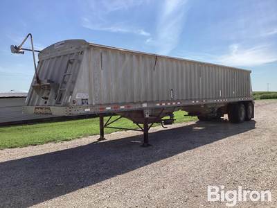2009 Dakota Grain Trailer