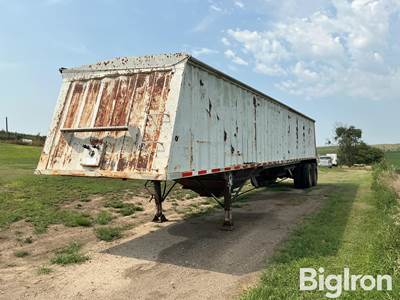 1990 Hawkeye 42’ T/A Grain Trailer