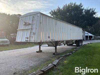 2010 Merritt 43’ T/A Grain Trailer