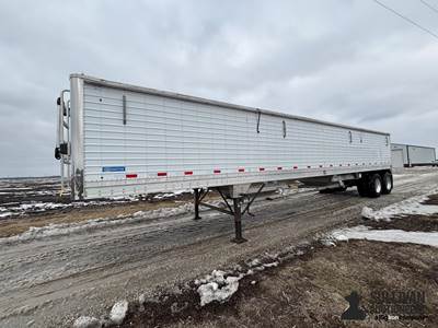 2015 Stoughton AHV-401T-AR-A T/A 40’ Grain Trailer