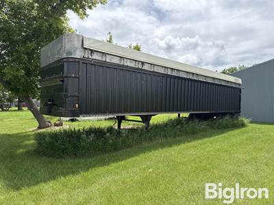 1971 Wilson 38' Grain Trailer